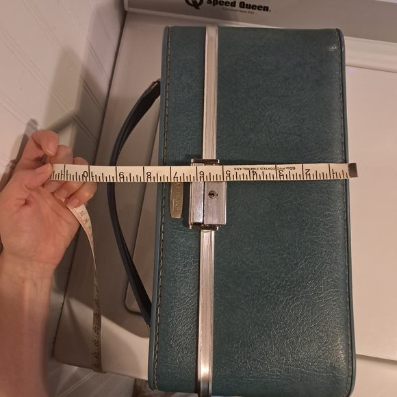 Vintage Towncraft Train case Travel Bag Make Up Box Suitcase Prop - Picture 4 of 15